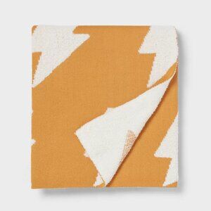 NWT Pillowfort Throw Blanket Lightning Bolt